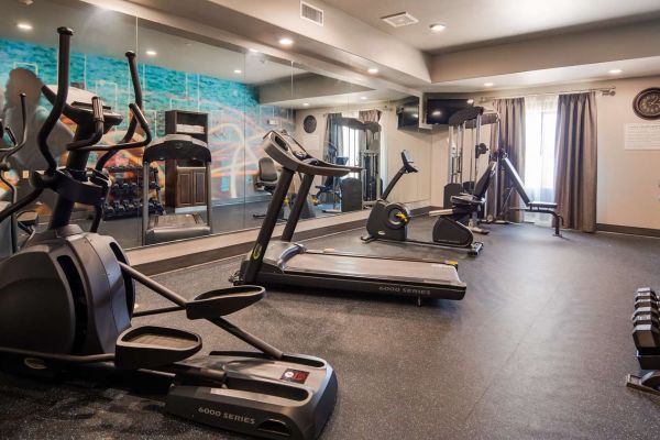 BEST WESTERN PLUS ARDMORE INN (Ardmore)